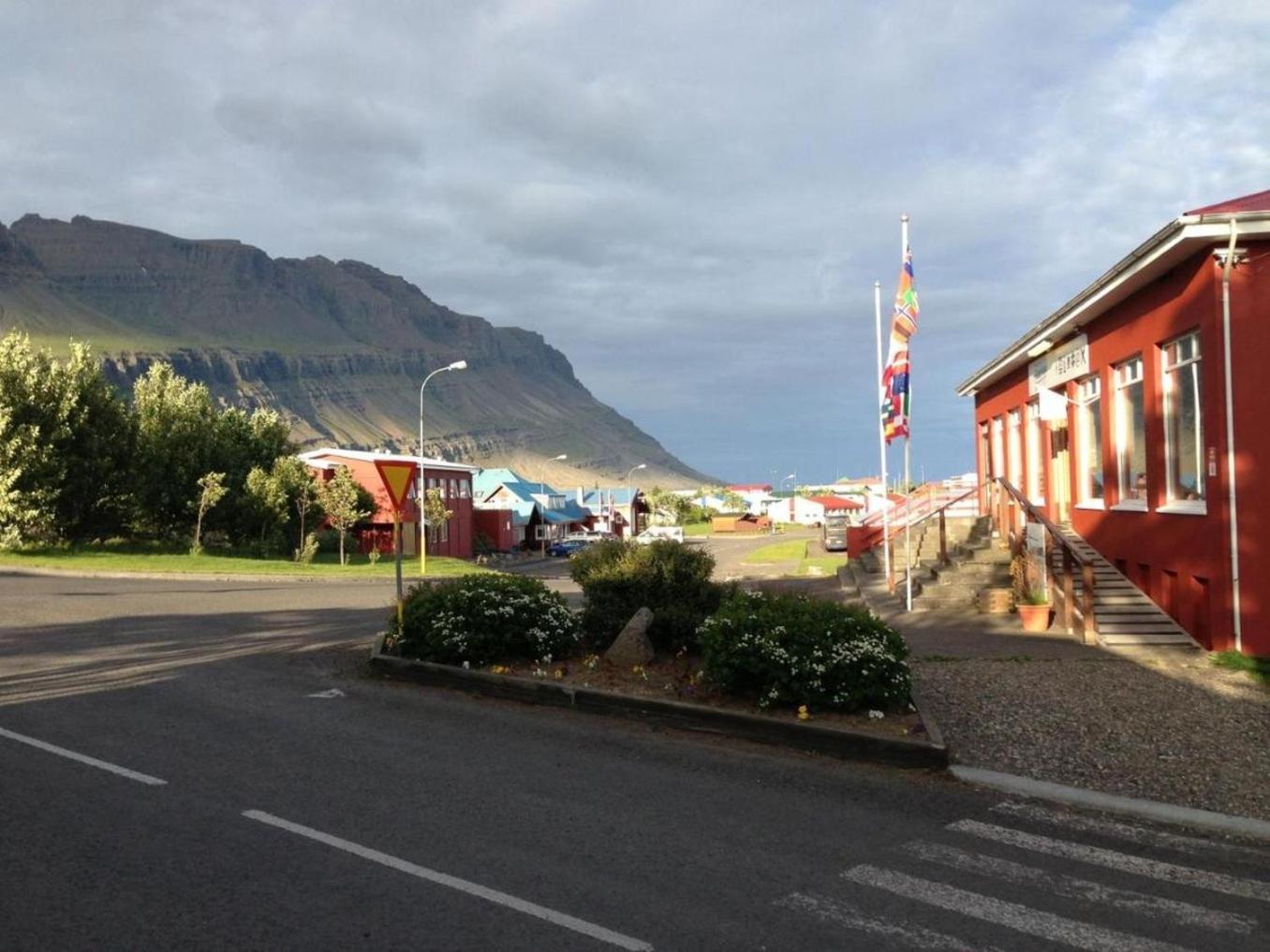 Hotel Post Breiðdalsvík Zewnętrze zdjęcie